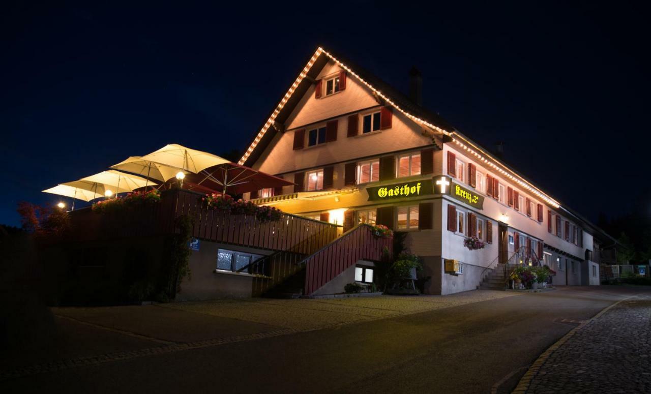 Gasthof Kreuz Bildstein Bagian luar foto