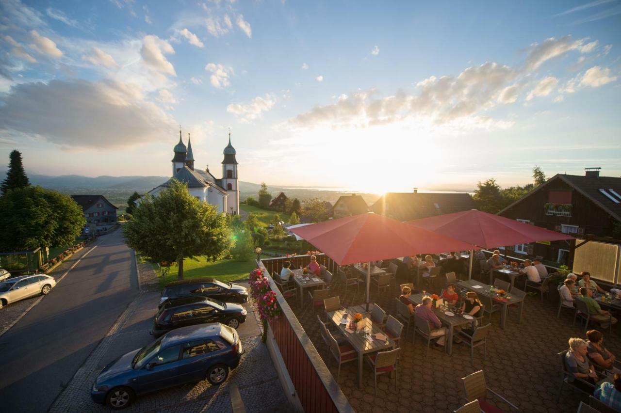 Gasthof Kreuz Bildstein Bagian luar foto